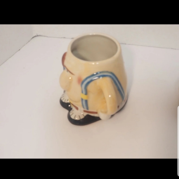 Ceramic Coffee Mug with Lid! - Picture 7 of 12
